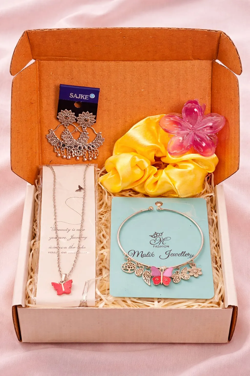 Gifting Hamper "HAM02"